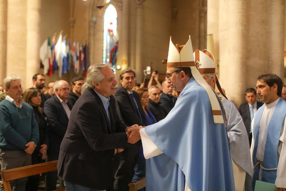 El arzobispo de Mercedes-Luján pidió “disculpas” por la confusión que generó la misa por Cristina