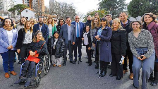 Con la interna en stand-by, Alberto F va contra Macri