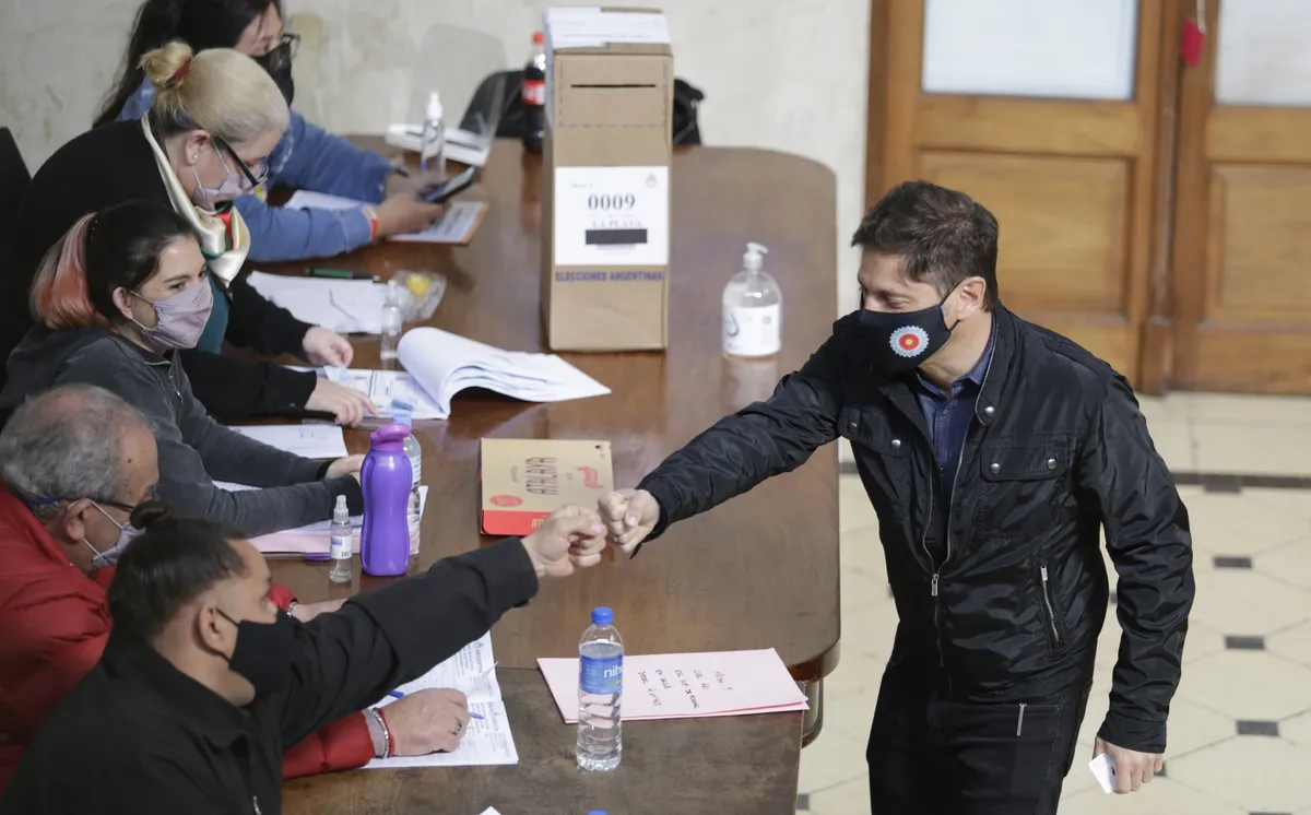 El desdoblamiento electoral en Buenos Aires se estanca y oficialistas y opositores especulan sobre su conveniencia