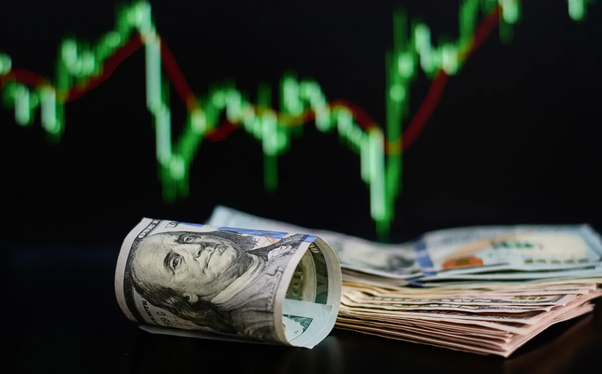 Dólar hoy: sube el blue y los financieros ya avanzan $17 en la semana